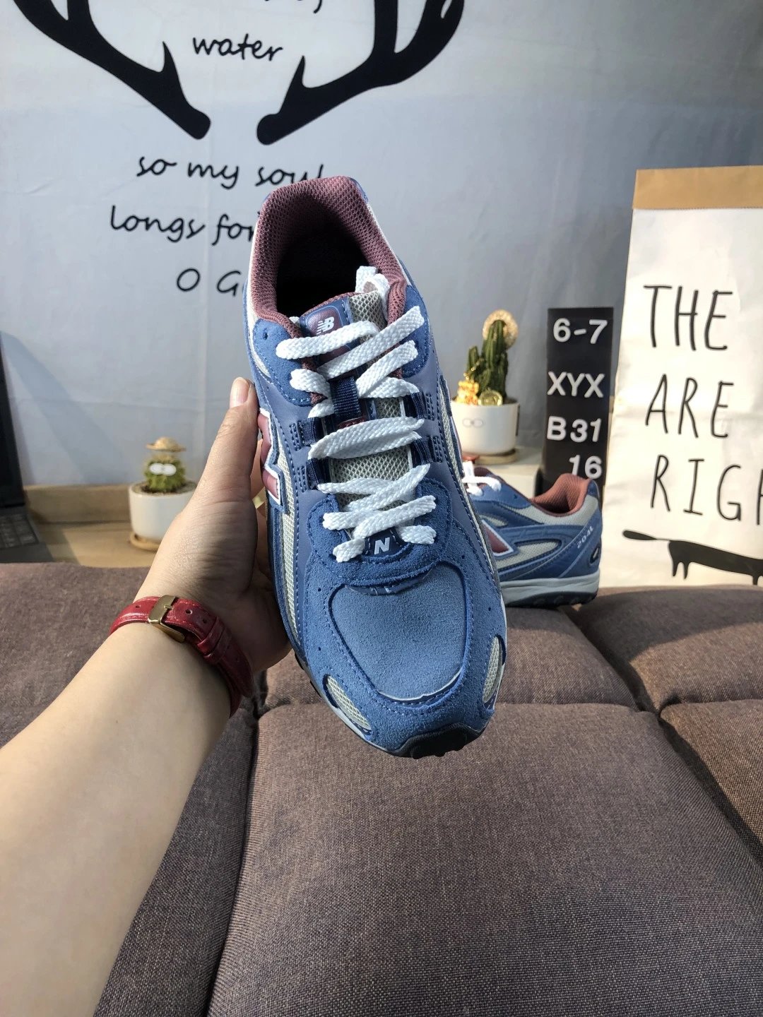 New Balance 204L Low Casual Shoes Cornflower - Gallery Image 8 - Detailed View