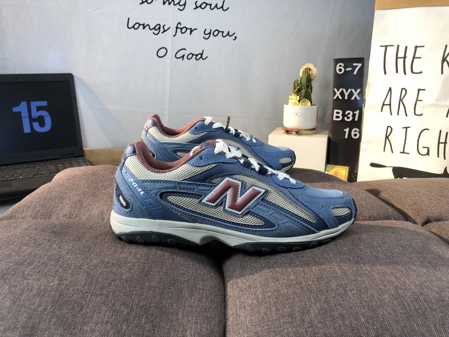 New Balance 204L Low Casual Shoes Cornflower - Gallery Image 1 - Detailed View