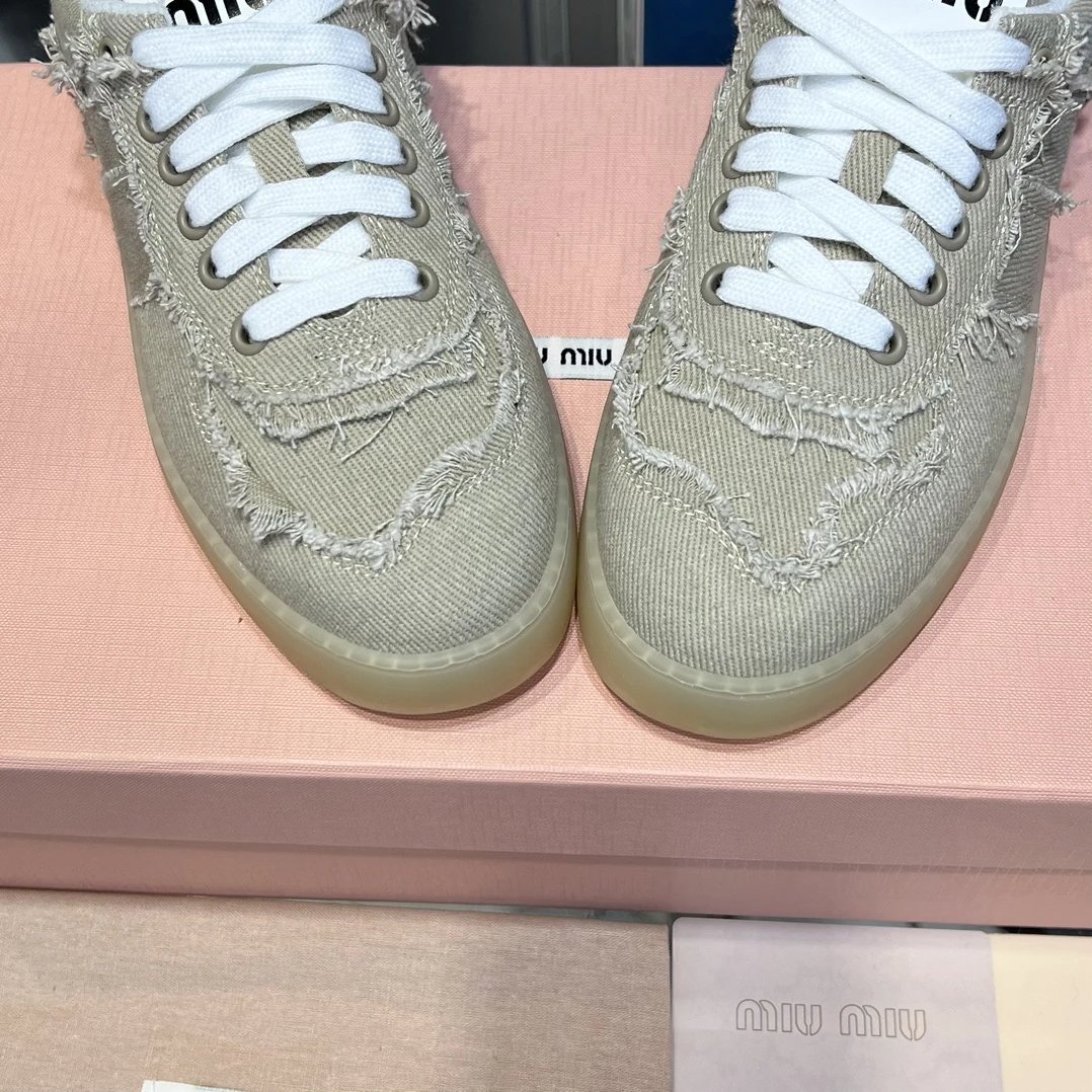 Vintage Frayed Canvas Low Top Sneakers Sage Green - Gallery Image 6 - Detailed View