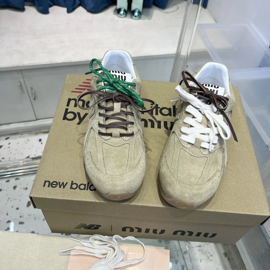 Retro Suede Leather Dad Sneakers Dual Lace Sand Taupe - Gallery Image 3 - Detailed View