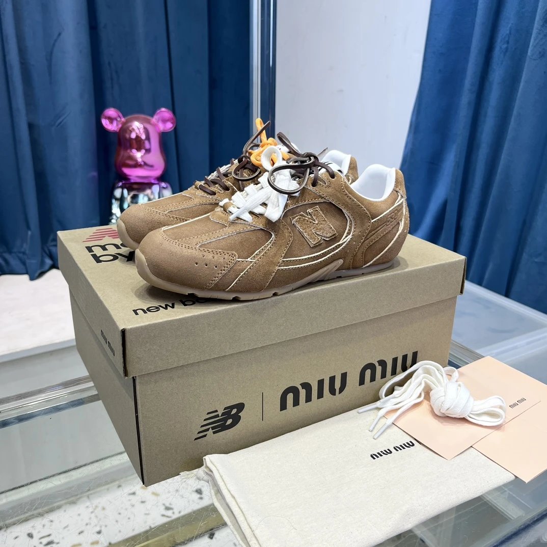 Retro Suede Leather 530 Sneakers Dual Lace Caramel Brown - Gallery Image 1 - Detailed View