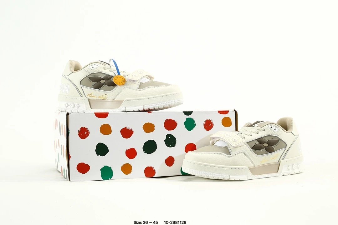 Luxury Low Top Leather Trainer Sneakers Taupe Cream - Gallery Image 9 - Detailed View