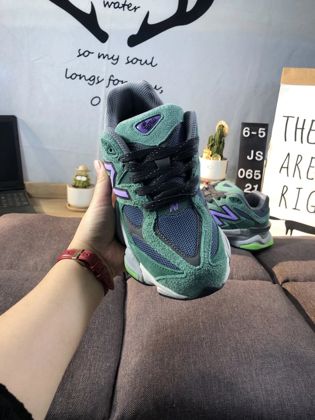 Retro Suede Running Shoes Unisex Seafoam - Gallery Image 8 - Detailed View