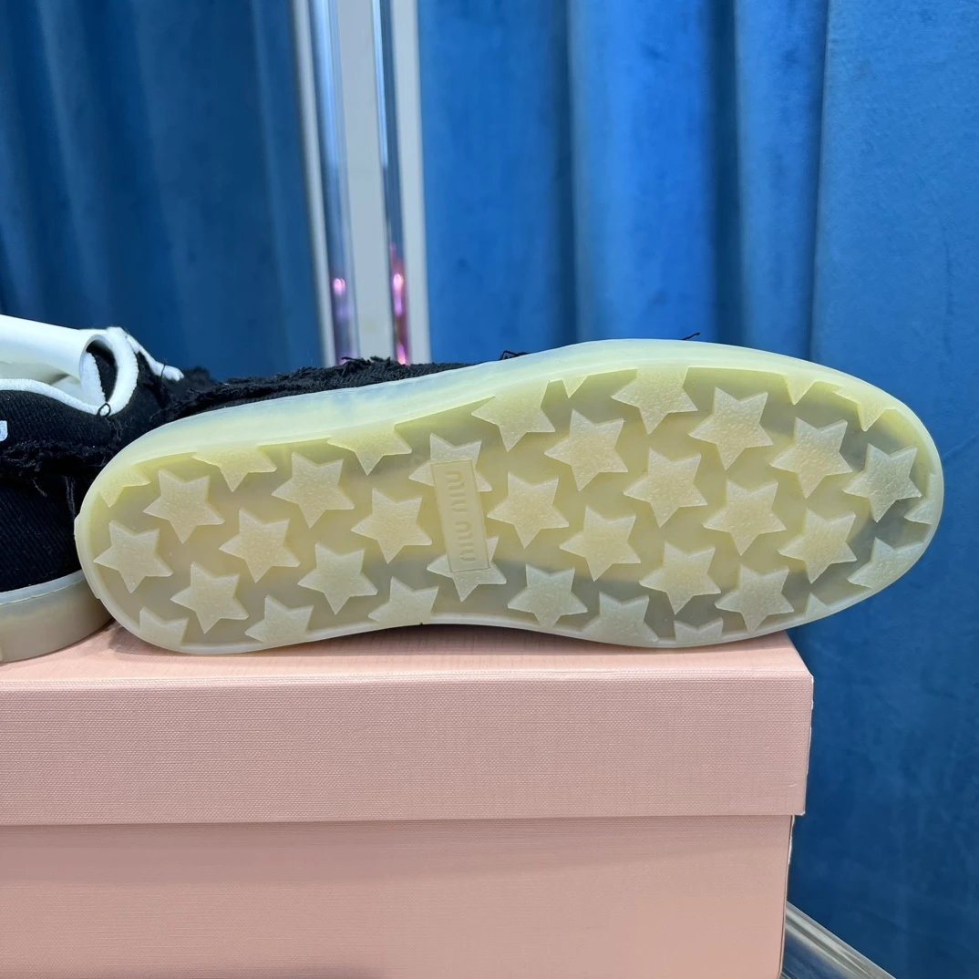 Retro Frayed Canvas Skate Sneakers in Midnight Black - Gallery Image 9 - Detailed View