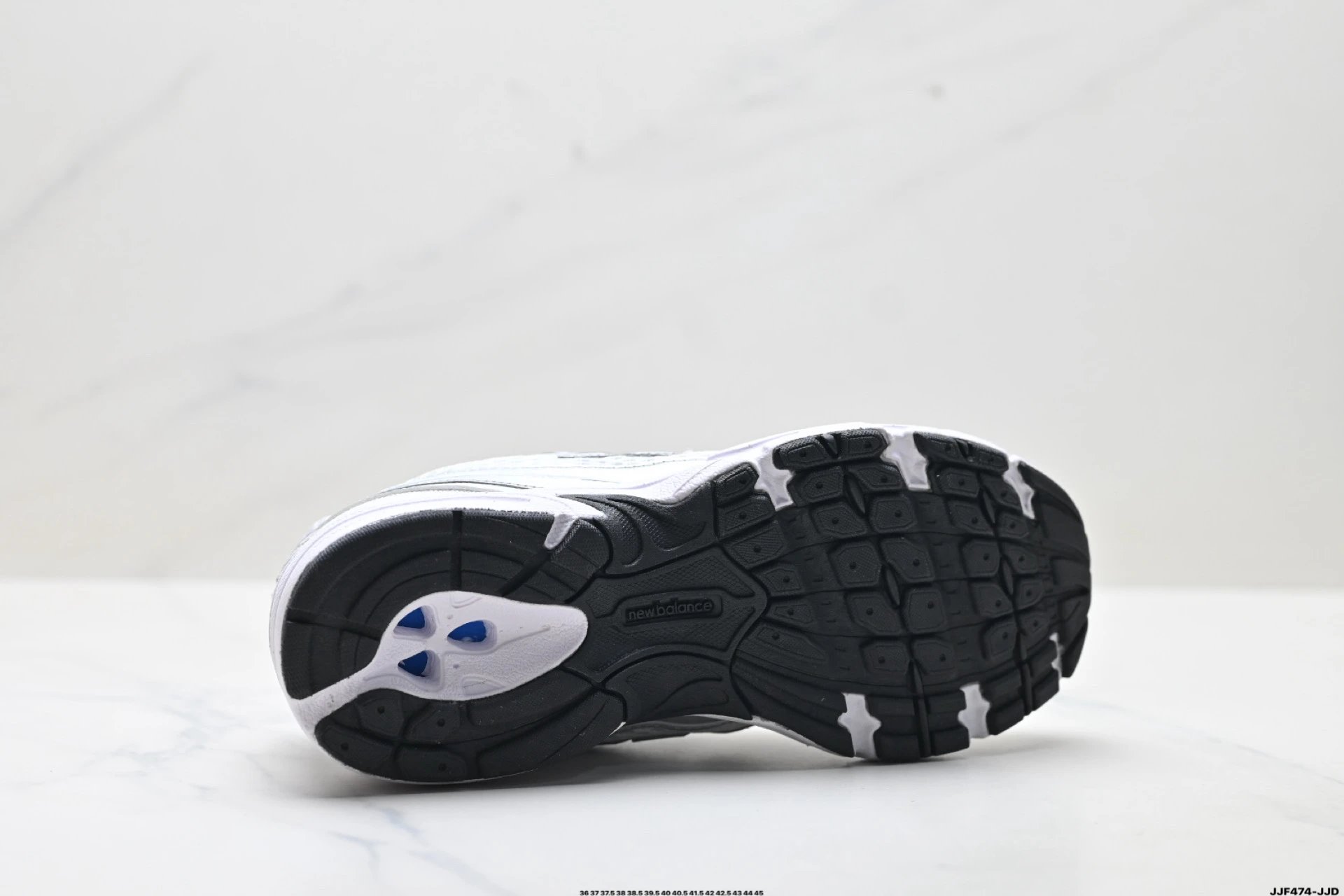 Retro Runner Shoes Sport Silver - Gallery Image 9 - Detailed View