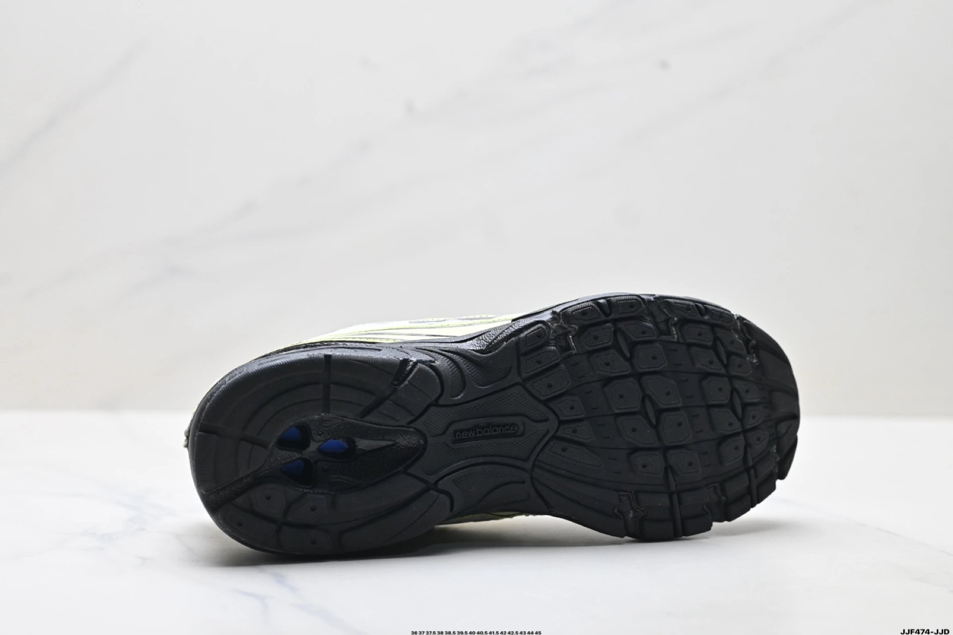 Retro Runner Shoes Sport Sneaker Chartreuse - Gallery Image 9 - Detailed View