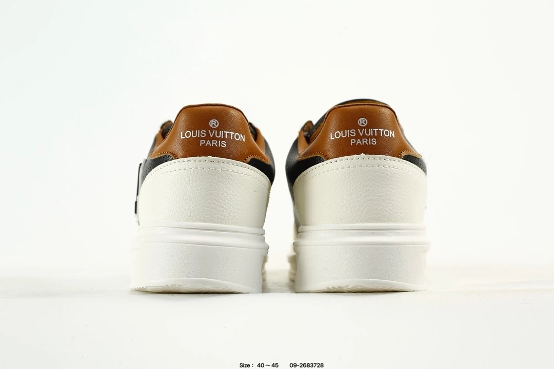 Low Top Leather Sneakers Beverly Hills Style in Ivory Black Tan - Gallery Image 7 - Detailed View