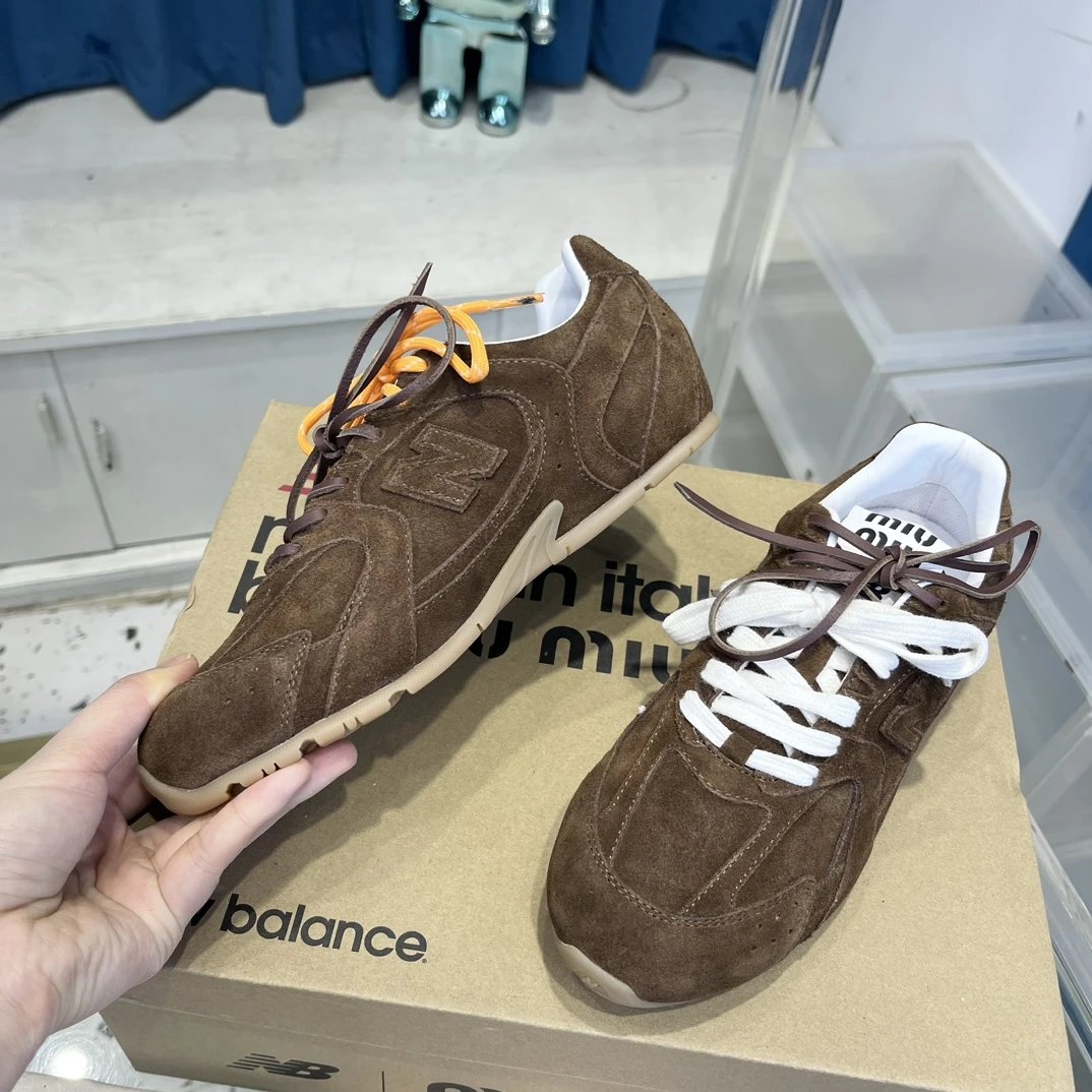 Retro Suede Leather 530 Sneakers Double Lace Chestnut Brown - Gallery Image 5 - Detailed View