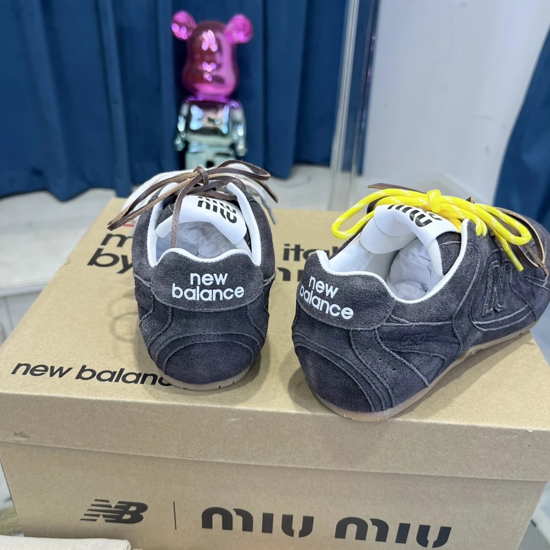 Retro Suede Leather Dual Lace Sneakers Charcoal Grey - Gallery Image 8 - Detailed View