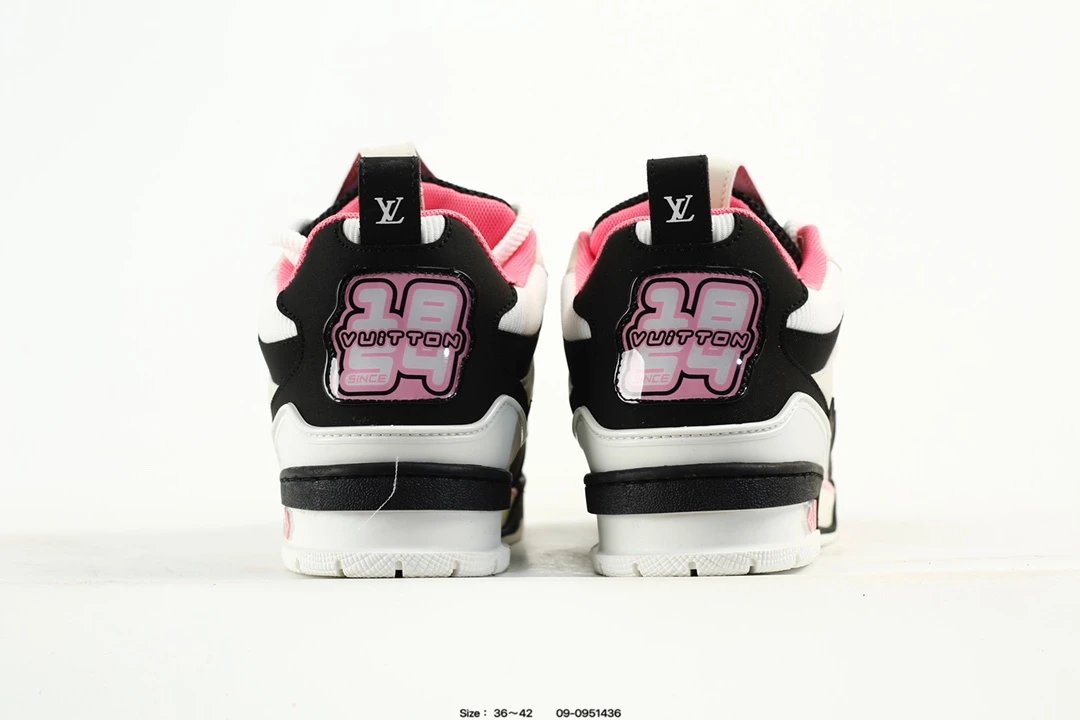 Low Top Leather Trainer Sneakers with Pink Accent - Gallery Image 7 - Detailed View