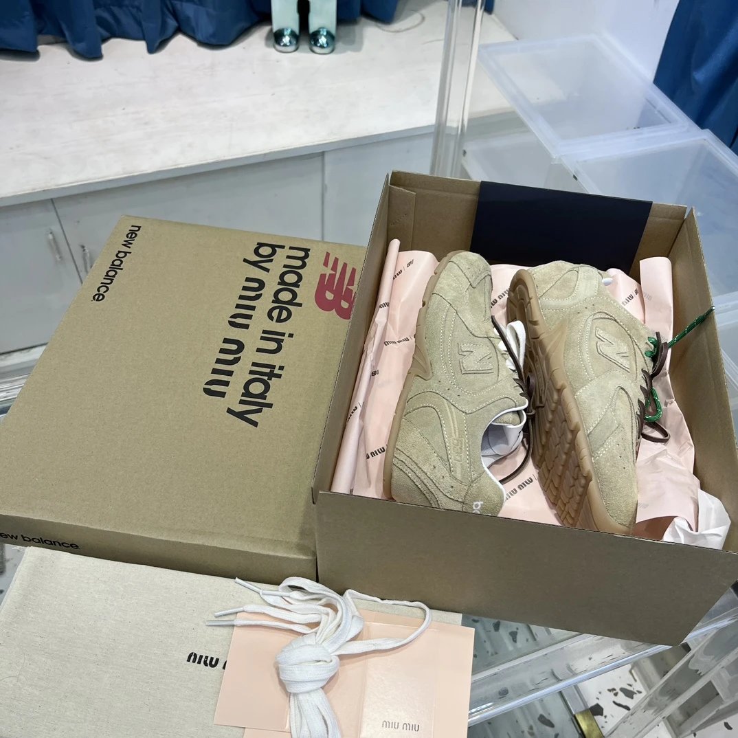 Retro Suede Leather Dad Sneakers Dual Lace Sand Taupe - Gallery Image 2 - Detailed View