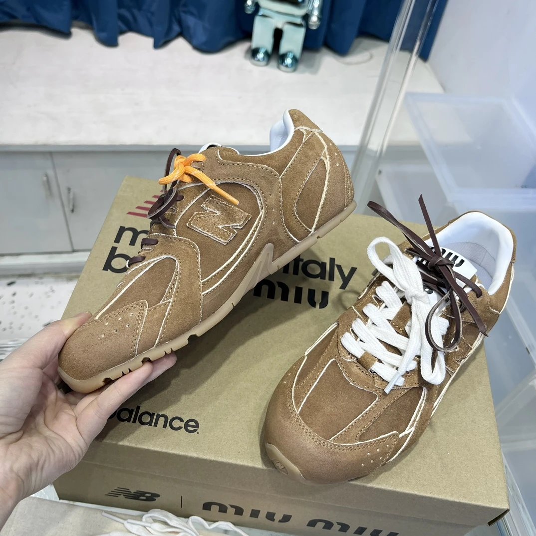 Retro Suede Leather 530 Sneakers Dual Lace Caramel Brown - Gallery Image 5 - Detailed View