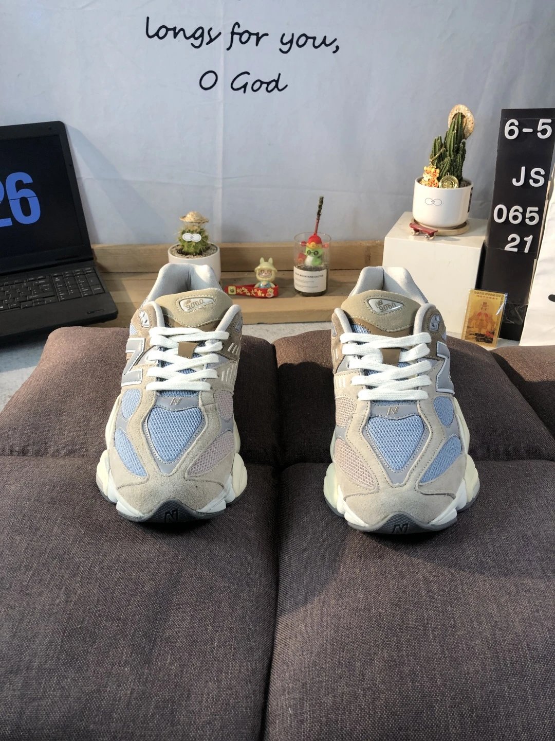 Retro NB U9060 Running Shoes Sea Salt - Gallery Image 2 - Detailed View