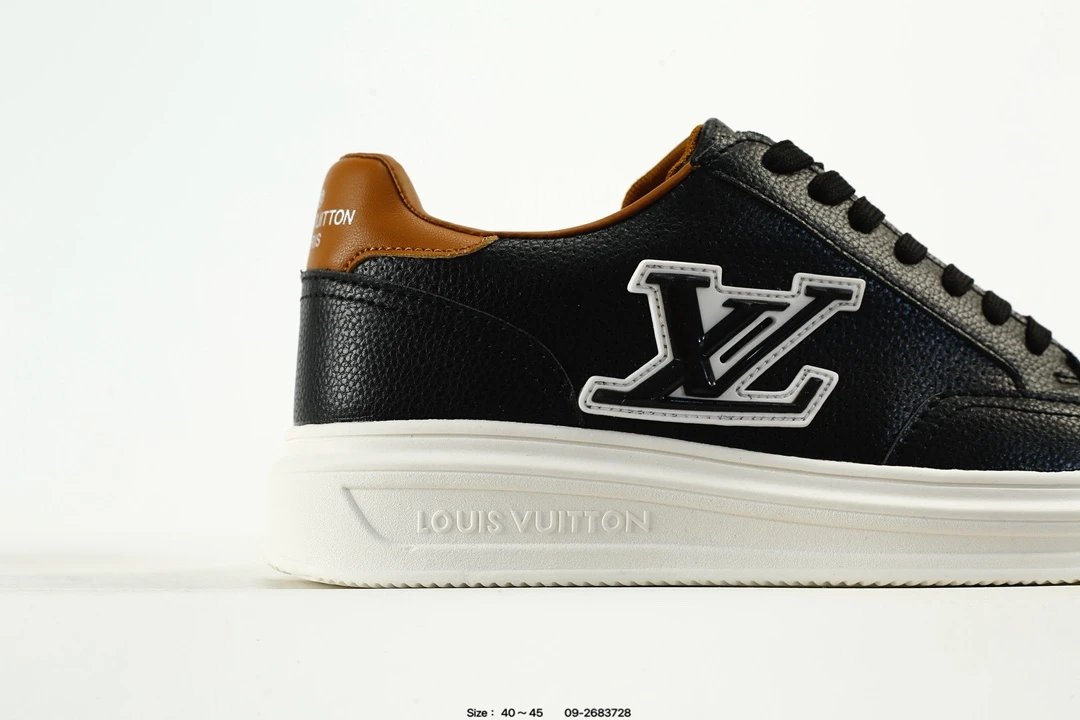Low Top Leather Sneakers with Lace-Up Design Black Tan - Gallery Image 2 - Detailed View