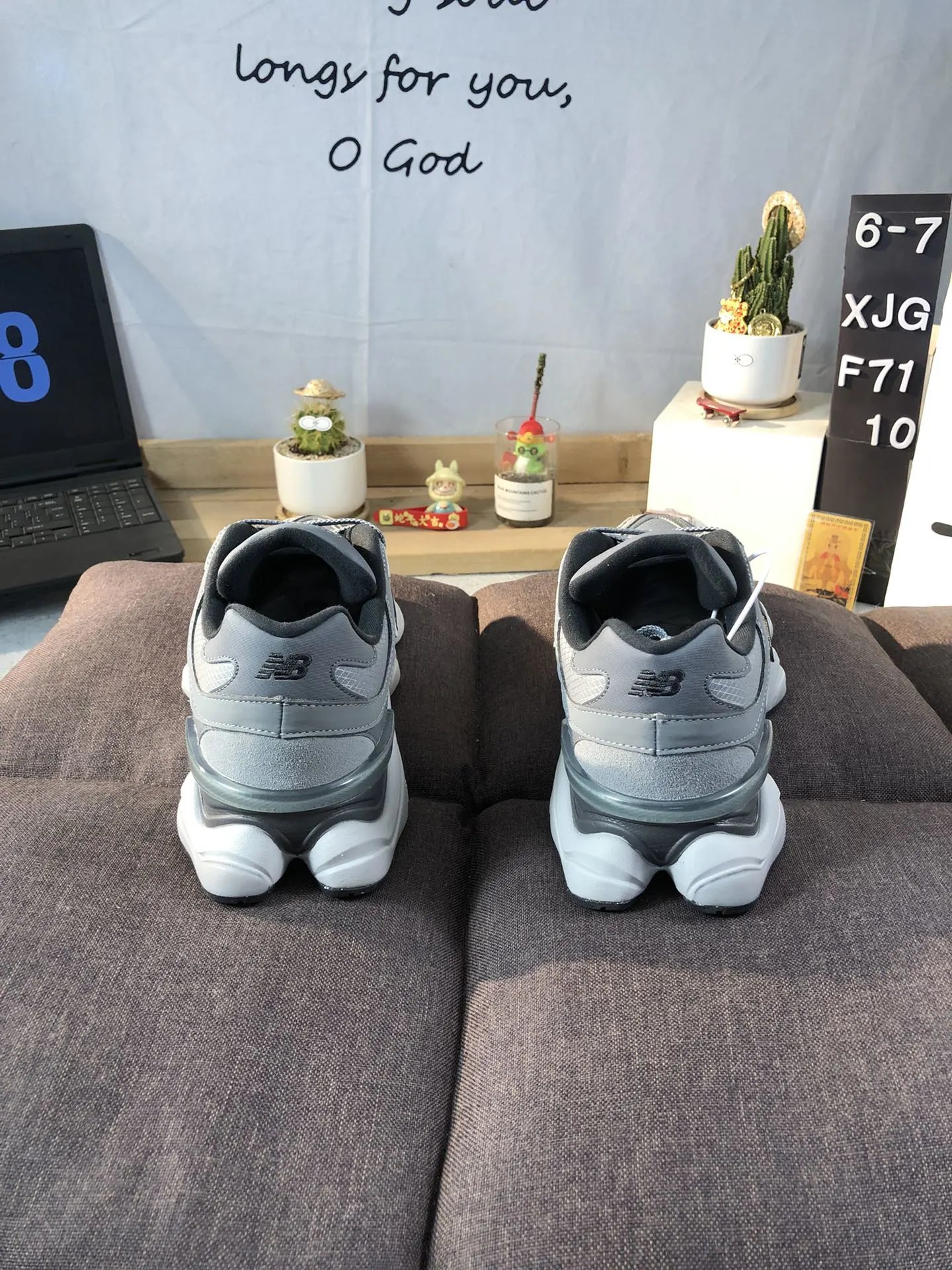 Retro NB9060 Suede Mesh Running Shoes, Cool Grey - Gallery Image 4 - Detailed View