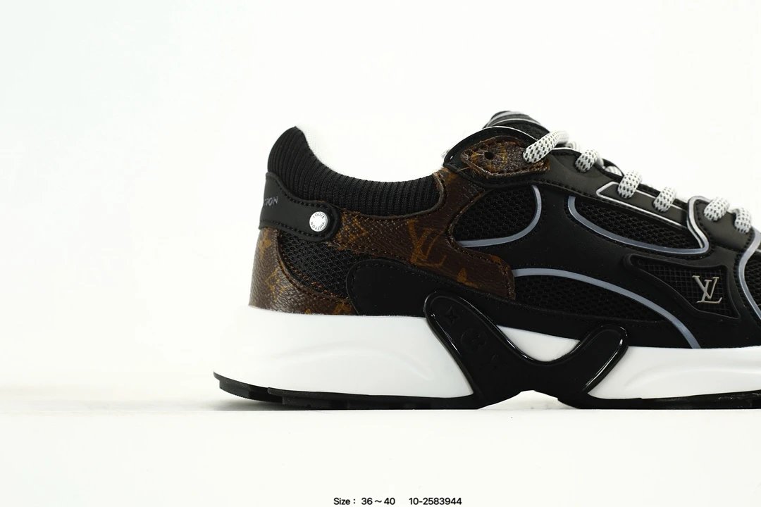 Luxury Low Top Leather Trainer Sneakers Black Mocha - Gallery Image 2 - Detailed View