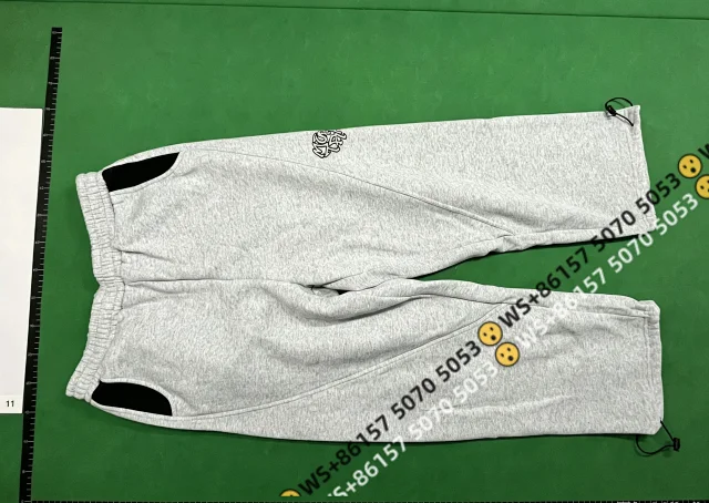 AAS Hoodies & Sweatshirts Color-block pullover hoodie product detail image 2