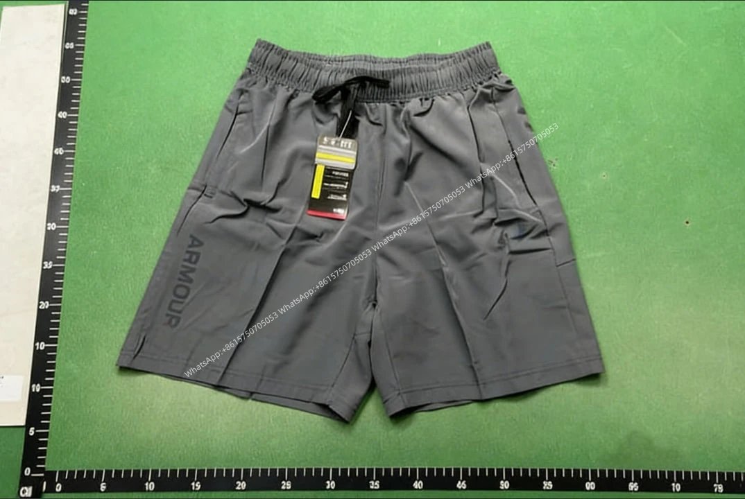 gray shorts
