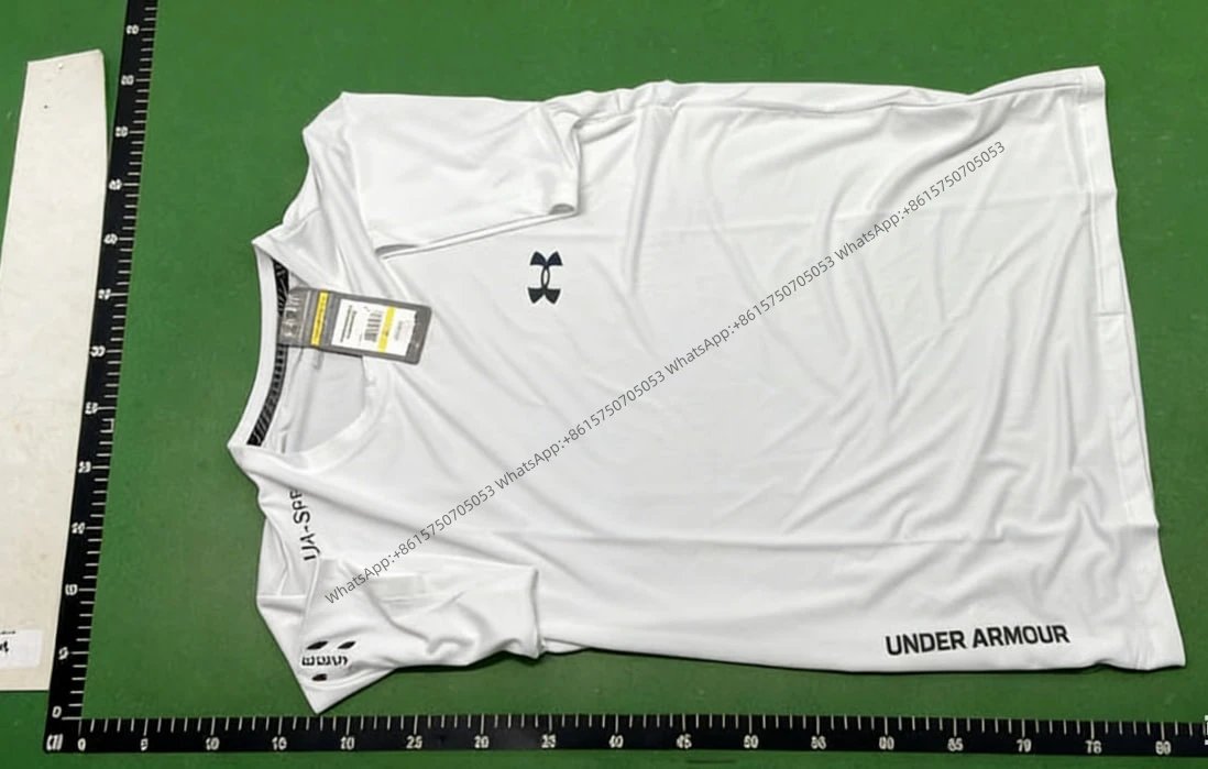 white short-sleeved shirt