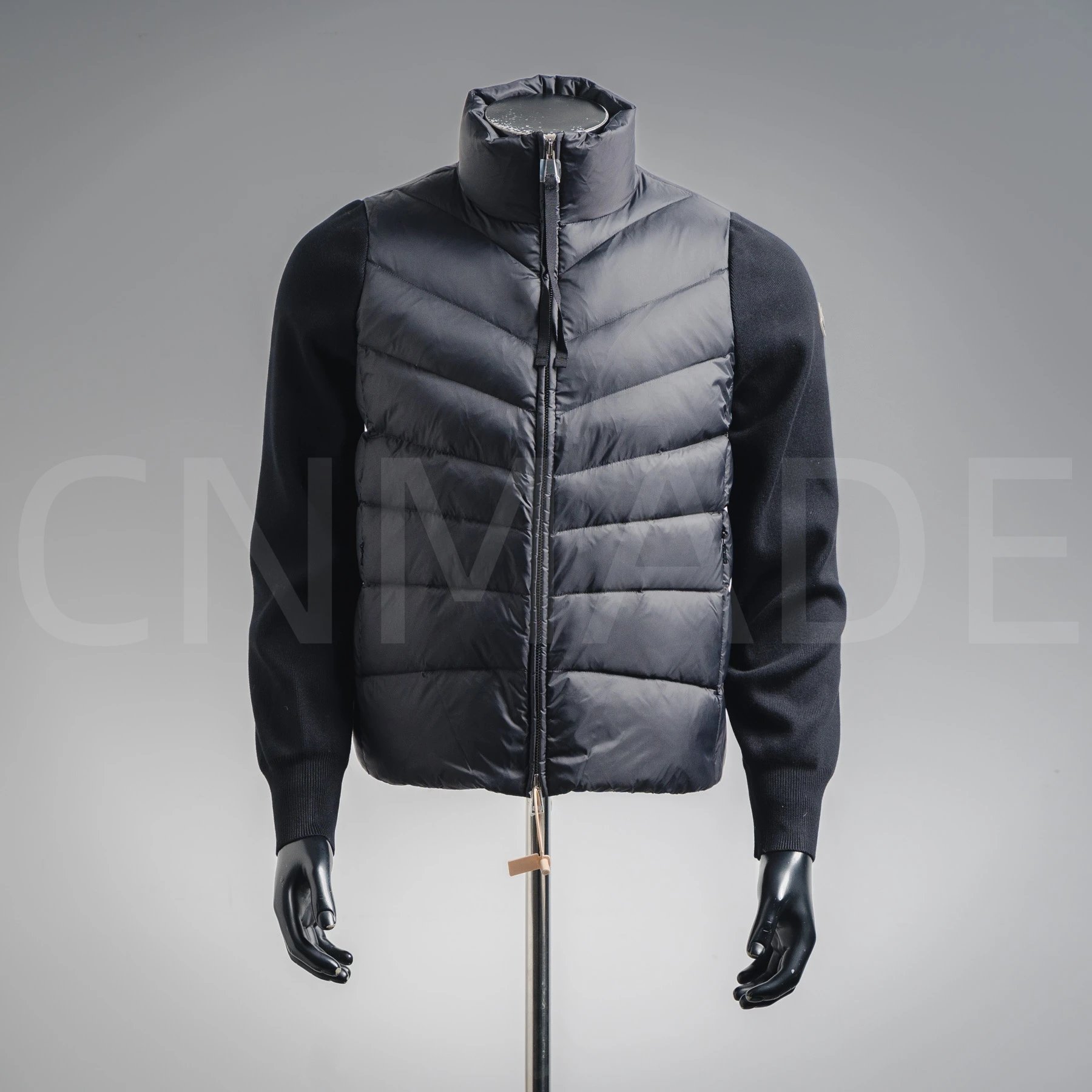 MCM0ncler袖子针织拼接不规则轻薄羽绒服