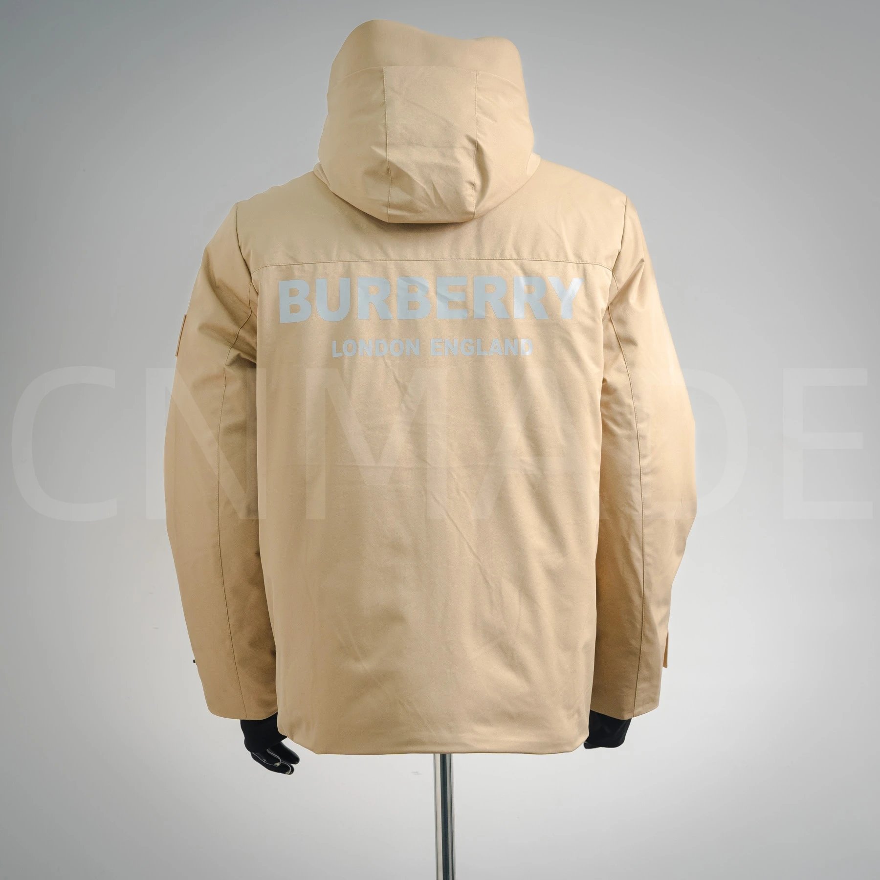 BR后背3M反光字母连帽羽绒服 2