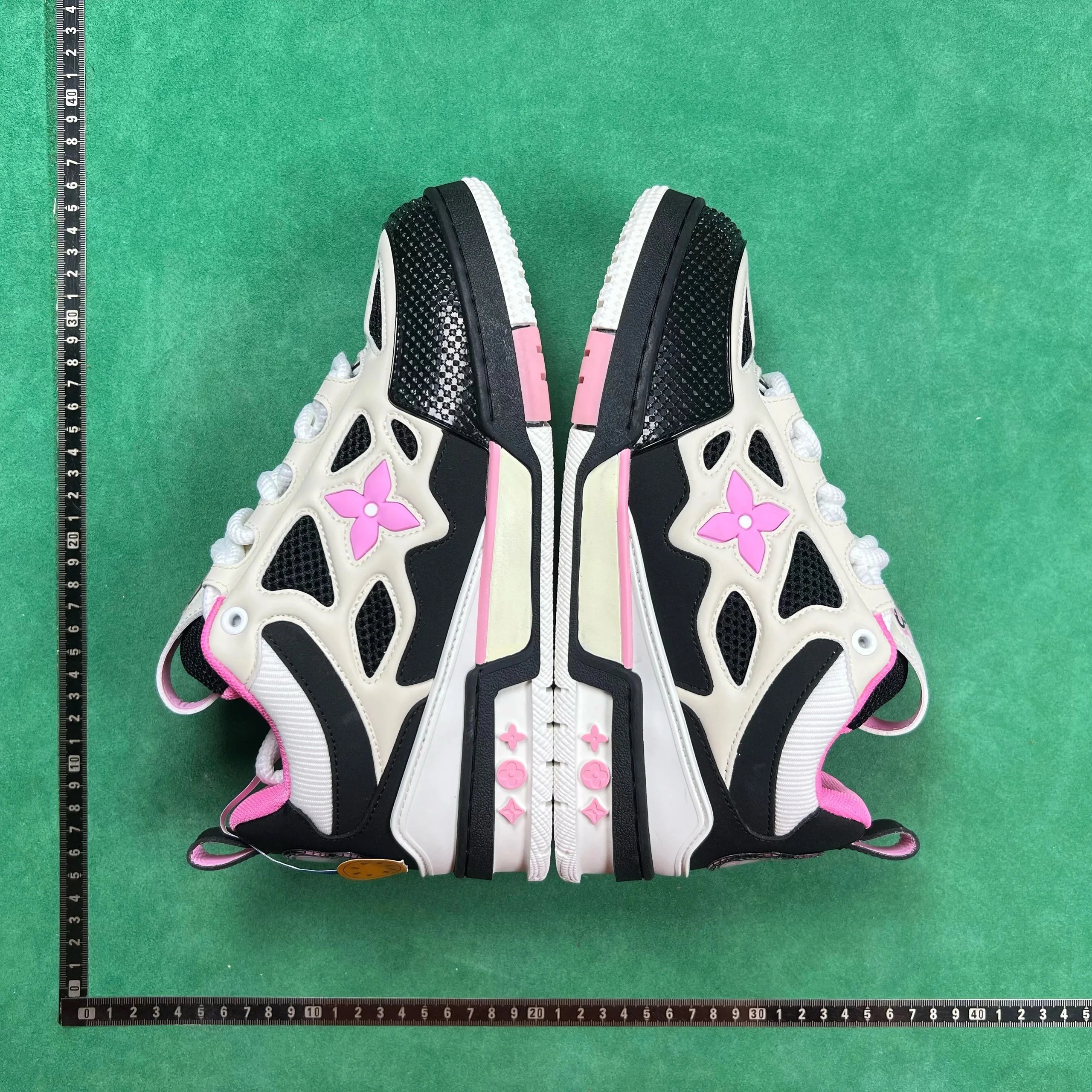 Black Pink