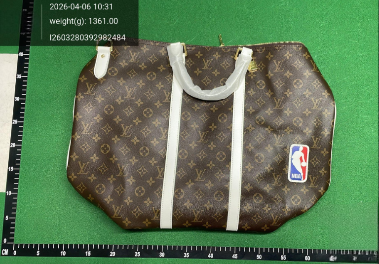 Louis Vuitton Multiple handbag models image 7