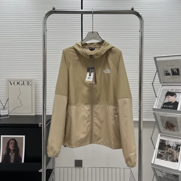 The North Face Windbreaker Beige Hooded Jacket Outerwear.windbreaker - 1