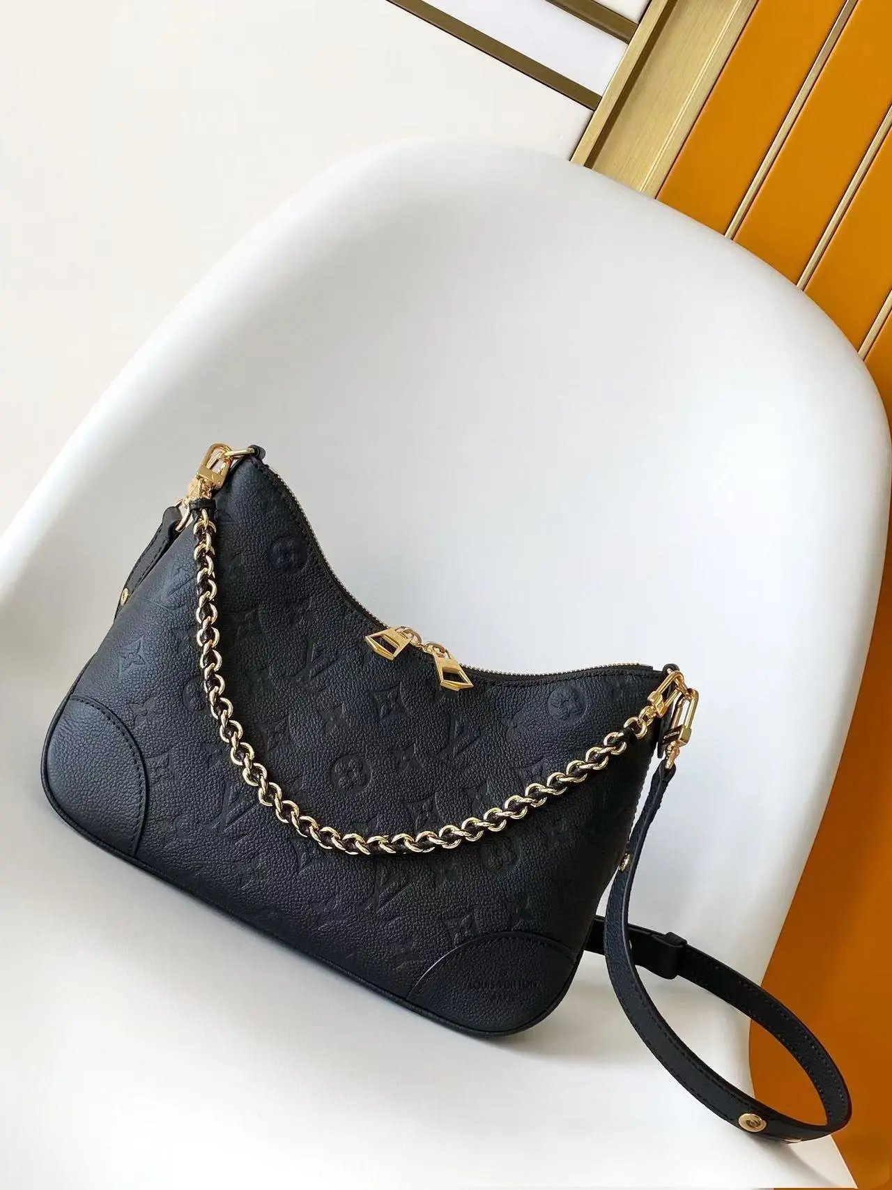 Louis Vuitton Multiple handbag models — Boulogne PM Black