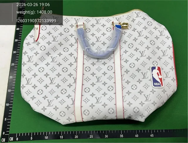 Louis Vuitton Multiple handbag models product detail image 1