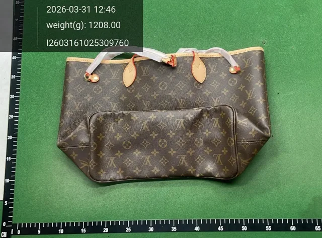 Louis Vuitton Multiple handbag models product detail image 3