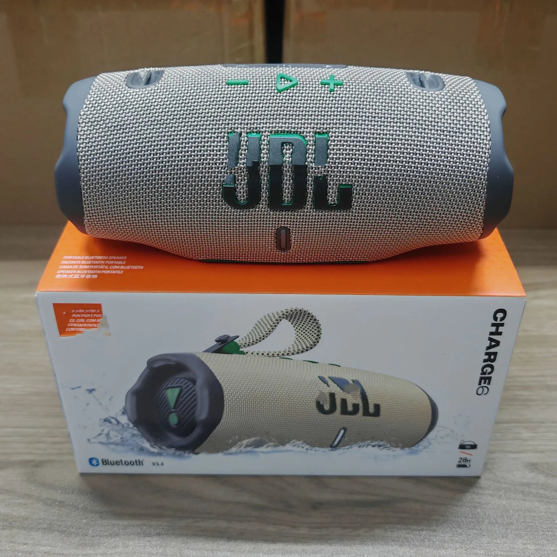 JBL CHARGE6 Light Olive Green