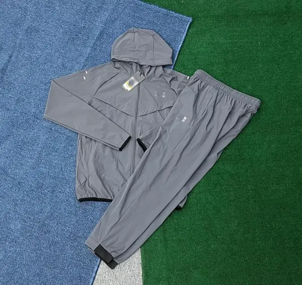 Under Armour Windbreaker Jacket and Jogger Pants Set Gray Activewear Tracksuit - 1
