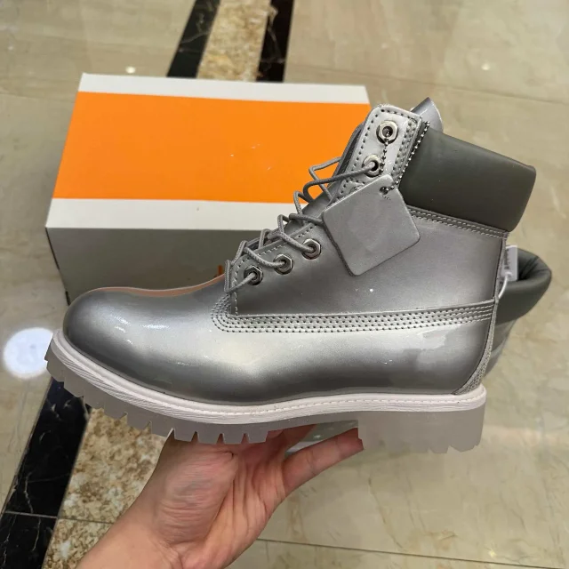 Unbranded Boots Glossy lace-up ankle with lug soles product detail image 1