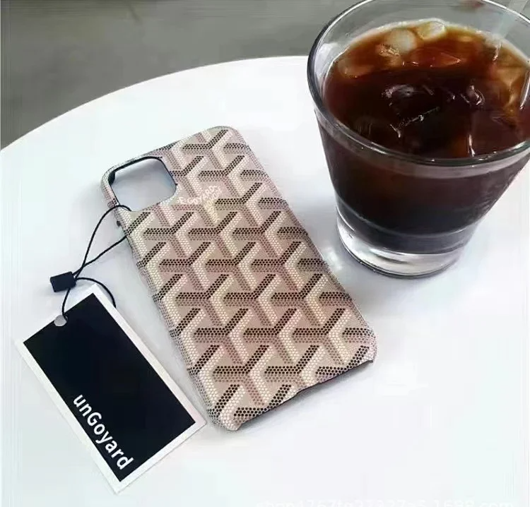 Goyard Phone Cases Chevron Monogram Case — geya beige