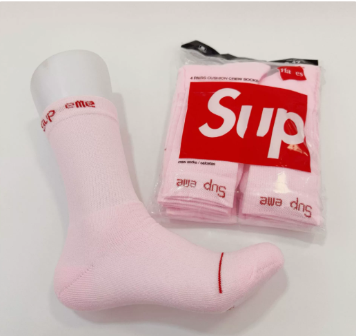 Supreme Socks Hanes Cushion Crew — Two pairs of pink