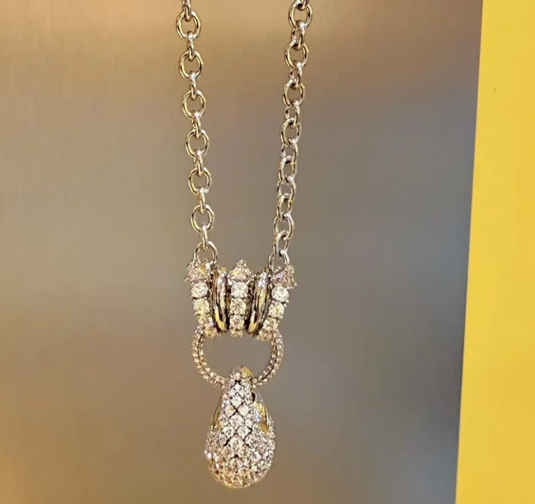 Unbranded Jewelry Crystal Flower — Necklace 6
