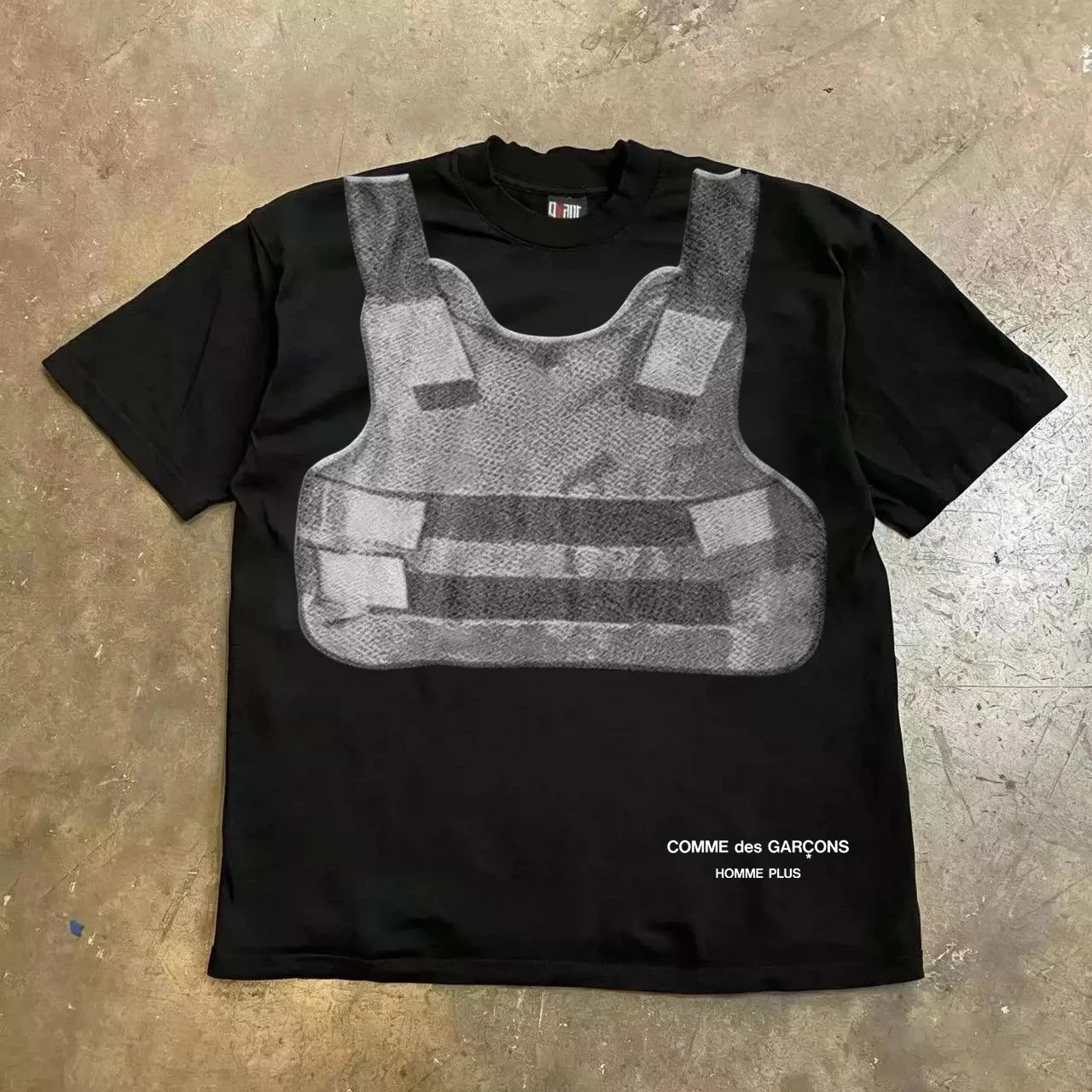 Comme des Garçons T-Shirts Homme Plus tactical vest graphic — Black
