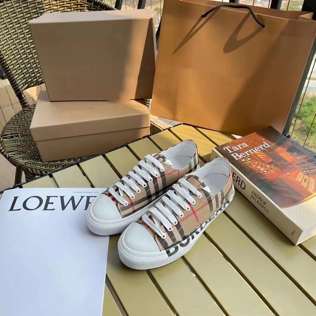 Burberry Sneakers Plaid Low-Top Lace-Up product image