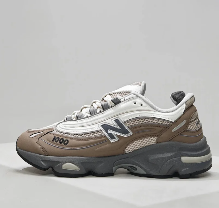 New Balance Sneakers 1000 — 26