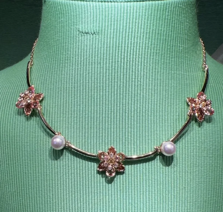 Unbranded Jewelry Crystal Flower image 4