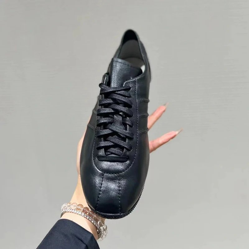 Yohji Yamamoto Sneakers Low-Top Lace-Up Three-Stripe image 2