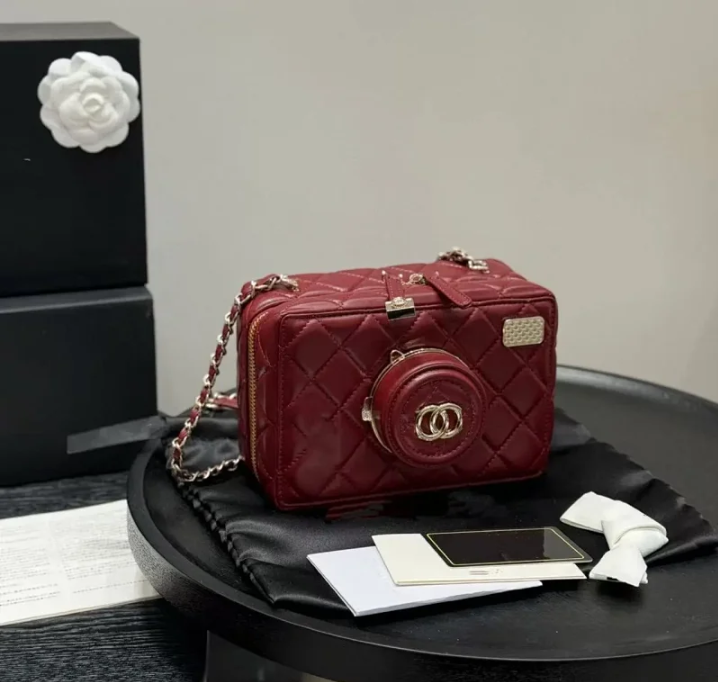 Chanel Crossbody Bags Quilted camera-style mini chain bag — Red