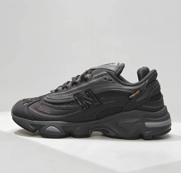 New Balance Sneakers 1000 — 20