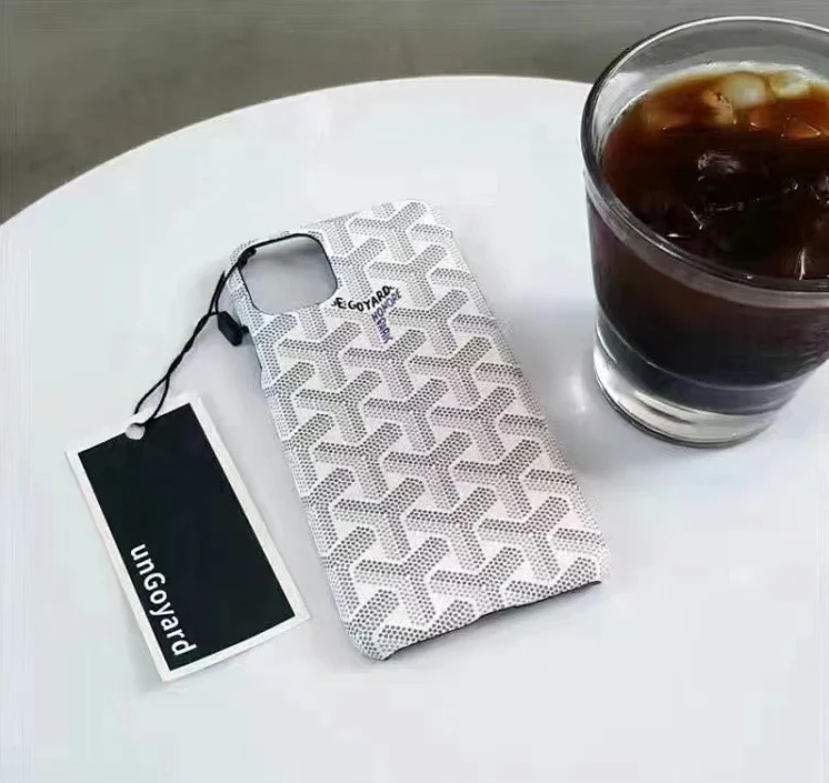 Goyard Phone Cases Chevron Monogram Case — geya white