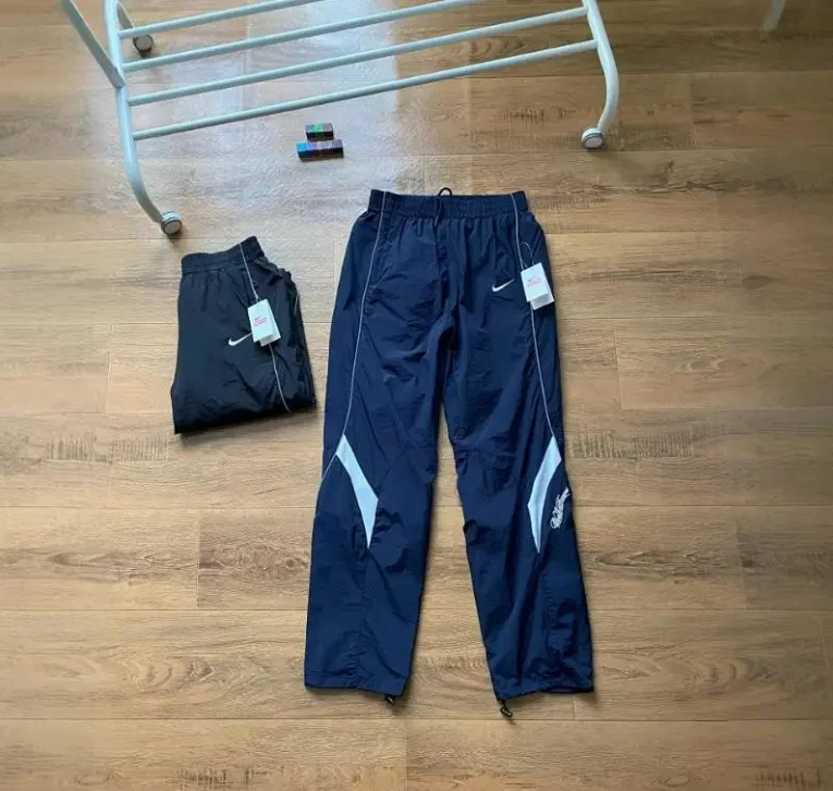 Nike Trousers Straight-Leg Track Pants with Contrast Panels — Blue