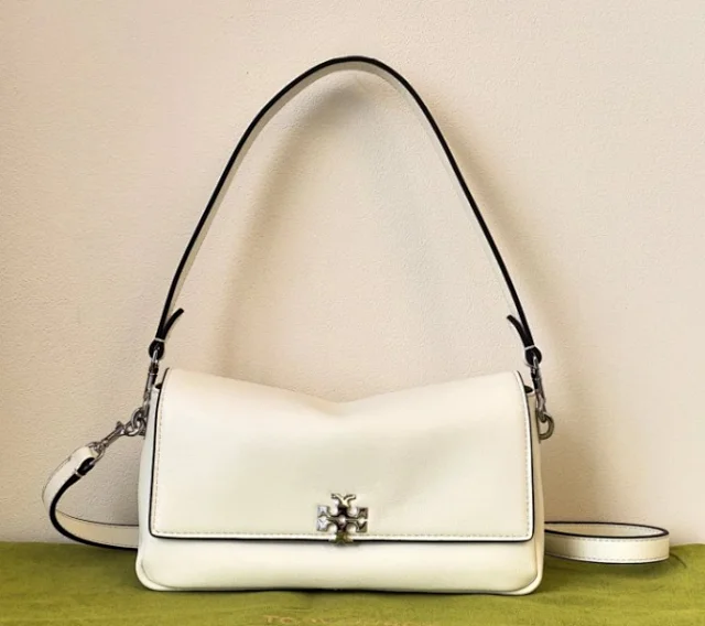 Tory Burch Shoulder Bags Flap Bag with Double T Hardware product detail image 9