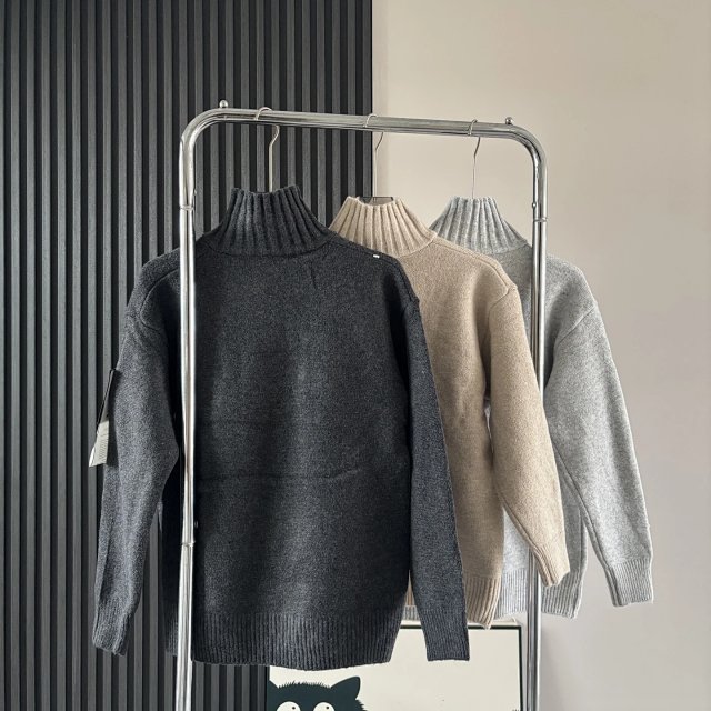 Stone Island Sweater: seller detail photo 6