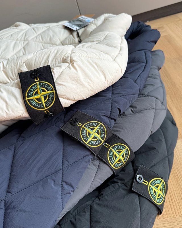 Stone Island cotton coat: seller detail photo 4