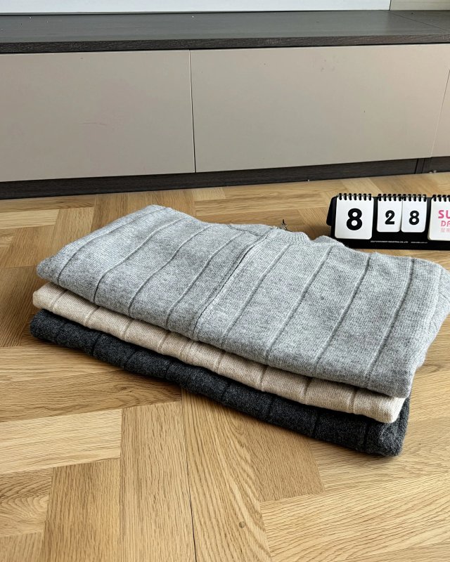 Stone Island Sweater: seller detail photo 9